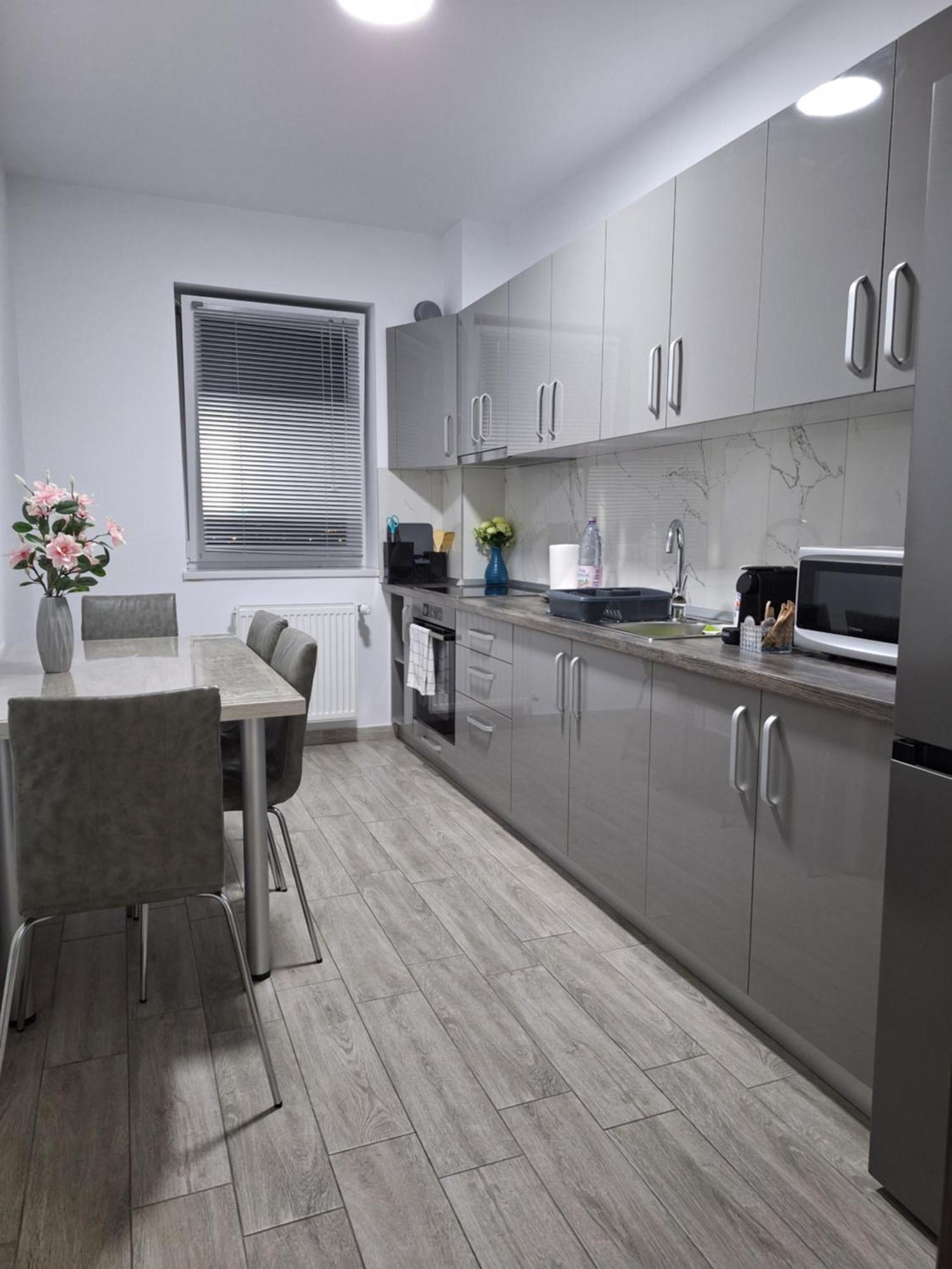 Peace House Apartment Oradea Exterior foto